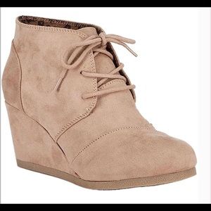 Lace up Oxford ankle booties